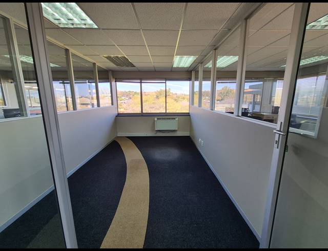 306M² OFFICE TO LET IN WOODMEAD